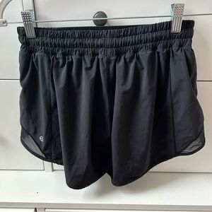 Lululemon Hotty Hot 4” Shorts